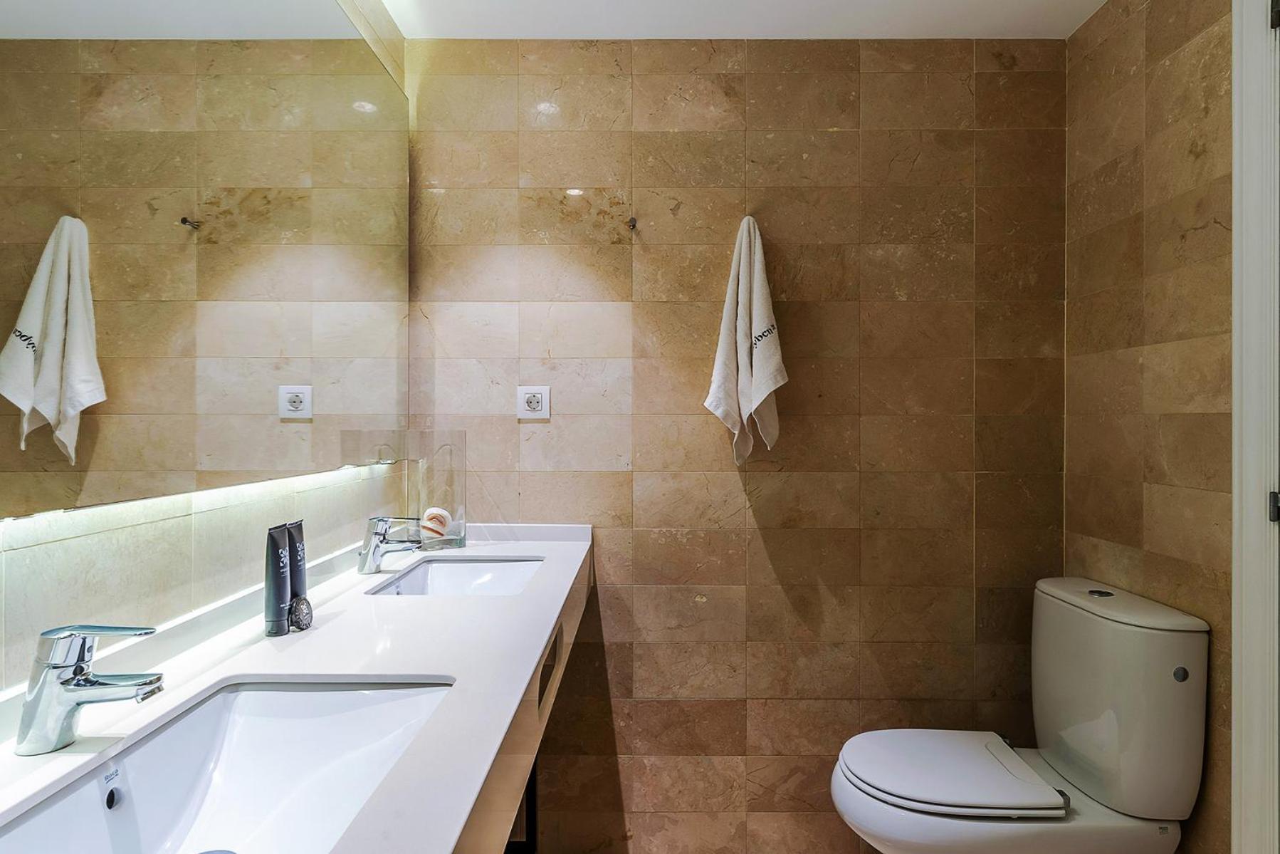 Enjoybcn Plaza Catalunya Apt. Appartamento Barcellona